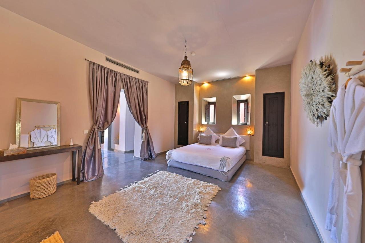 Dar Noujoum Hotel Ait Bou Zguia Eksteriør billede