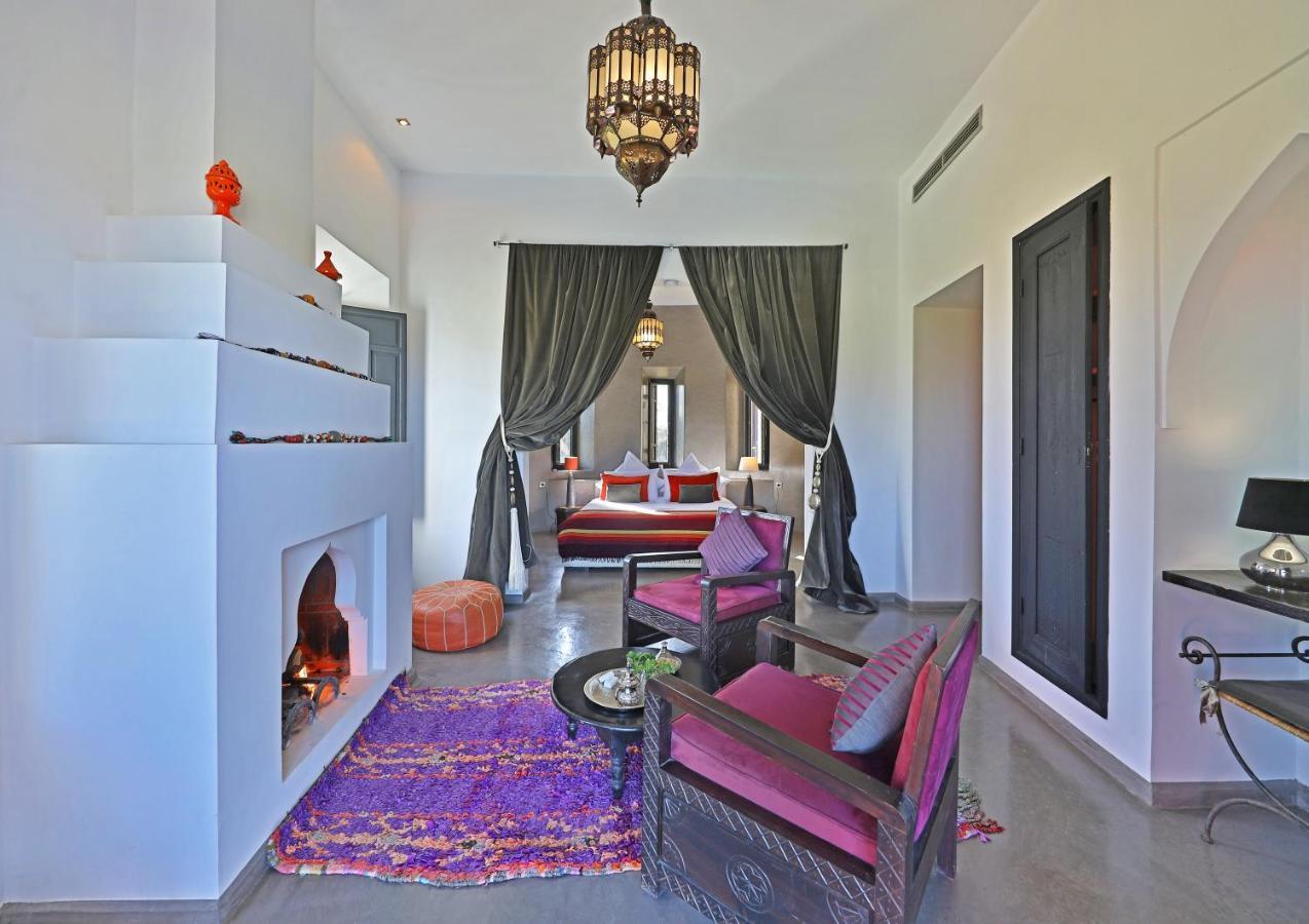 Dar Noujoum Hotel Ait Bou Zguia Eksteriør billede