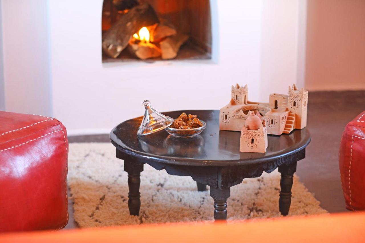 Dar Noujoum Hotel Ait Bou Zguia Eksteriør billede
